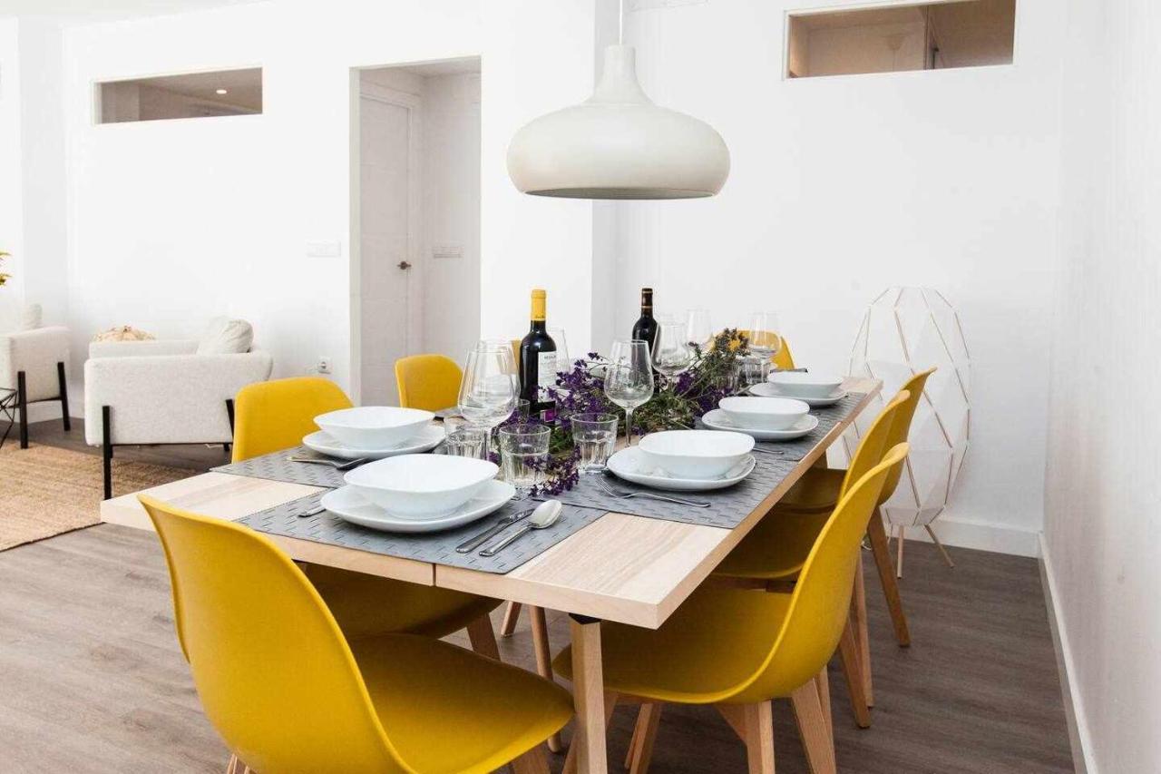 Isg Apartments Downtown Family Haven Free Parking Spot Севиля Екстериор снимка