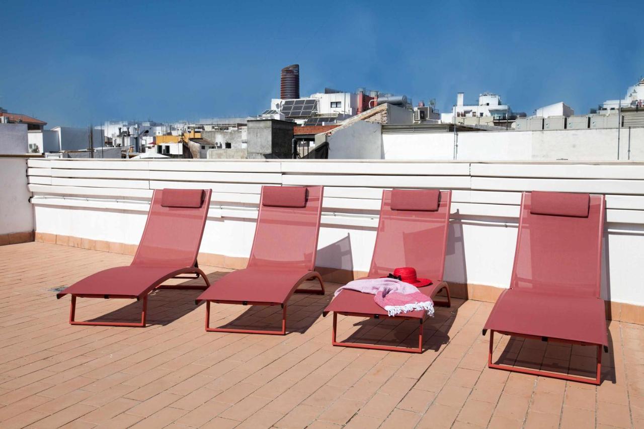 Isg Apartments Downtown Family Haven Free Parking Spot Севиля Екстериор снимка